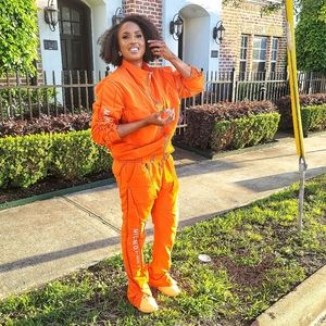 Meet your Posher, Audia